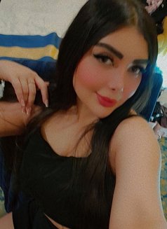 Asal - escort in Muscat Photo 2 of 5