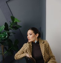 Asem - puta in Adelaide