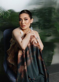 Asem - escort in Bordeaux Photo 3 of 6