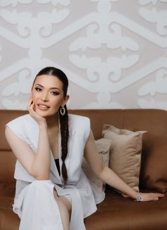 Asem - escort in Cologne Photo 2 of 7