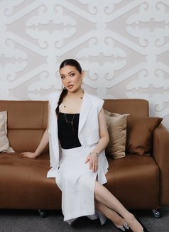 Asem - escort in Cologne Photo 4 of 7