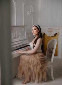 Asem - puta in Copenhagen Photo 3 of 4