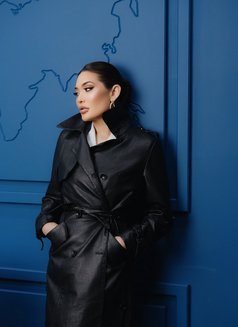 Asem - puta in Hamburg Photo 5 of 5