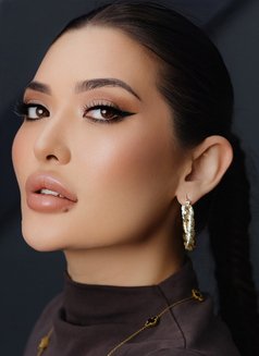 Asem - escort in Luxembourg Photo 3 of 7