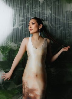 Asem - puta in Maidstone Photo 4 of 6