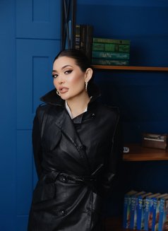 Asem - puta in Porto Photo 5 of 5