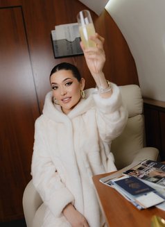 Asem - puta in Rotterdam Photo 1 of 5