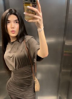 Asena - Transsexual escort in Al Manama Photo 9 of 10