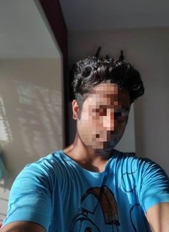 Ash 4 U - Male escort in Mumbai Photo 2 of 3