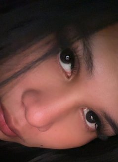 Ash - escort in Hamilton, Canada Photo 2 of 10