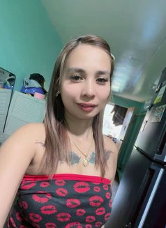 Ash - escort in Makati City Photo 8 of 8