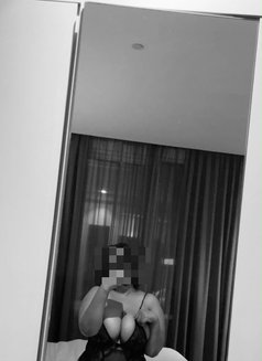 Ash - escort in Dubai Photo 2 of 2