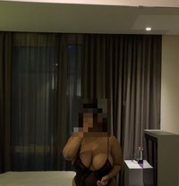 Ash - escort in Dubai
