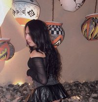 Ash - Transsexual escort in Dubai