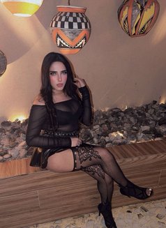 Ash - Transsexual escort in Dubai Photo 3 of 8