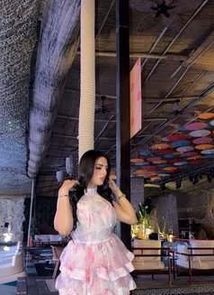 Ash - Transsexual escort in Dubai Photo 12 of 12