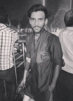 Ash - Male escort in Mumbai Photo 1 of 3