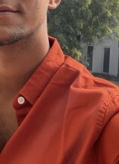 Ash - Male escort in Mumbai Photo 3 of 4