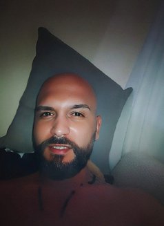 Ash - Acompañantes masculino in Dubai Photo 3 of 9