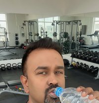 Ash Ray - Male companion in Colombo