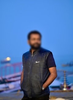 Ash Rocks - Male escort in Pune Photo 1 of 3