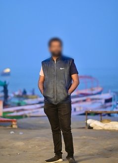 Ash Rocks - Male escort in Pune Photo 3 of 3