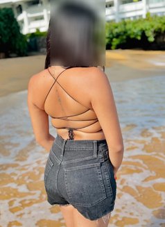 Asha - escort in Colombo Photo 6 of 11