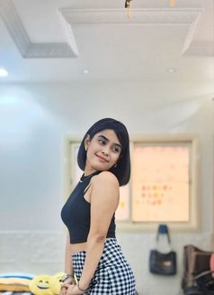 Asha - escort in Riyadh Photo 2 of 6