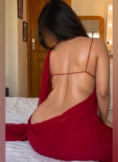 Asha GFE - puta in Colombo Photo 9 of 10