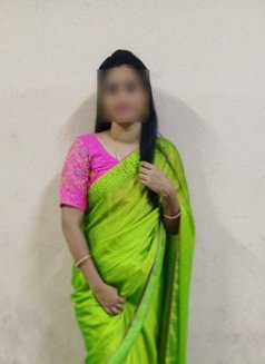 Asha kanada Independent in Dubai - puta in Dubai Photo 5 of 12