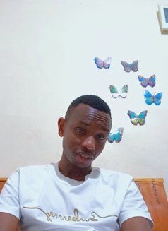 Asha Queen 🤸 - Male escort agency in Nairobi Photo 1 of 1