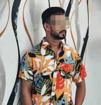 Ashan - Acompañantes masculino in Colombo