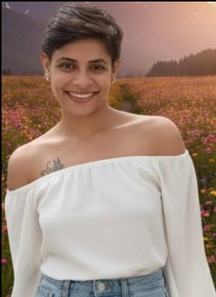 Ashani90 - escort in Colombo Photo 3 of 4