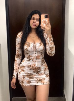 Ashara - escort in Colombo Photo 3 of 5
