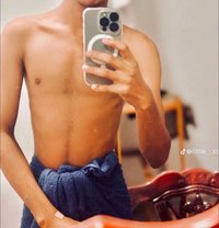 Sheron - Male escort in Colombo