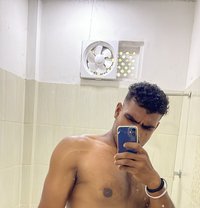 Asher Mcmillan - Male escort in Colombo