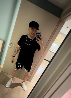 HOT POWER TOP AND POWER VERSE CREAM PIE - Male escort in Dubai Photo 17 of 23