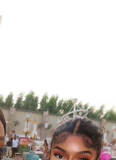 Ashera - puta in Dubai Photo 6 of 9