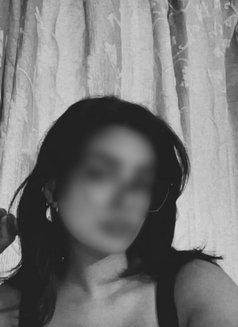 Ashh - escort in Hyderabad Photo 1 of 3