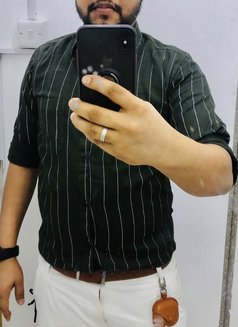 Ashi Man Escort - Acompañantes masculino in Dubai Photo 1 of 1