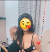 Rashi Mishra Alone Housewife (Only Cam) - puta in Mumbai