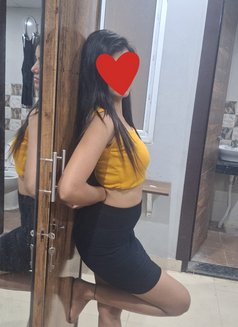 Ashi Indipendent work nd CAM 24/7 availe - escort in Noida Photo 2 of 8