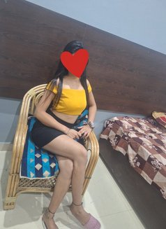 Ashi Indipendent work nd CAM 24/7 availe - escort in Noida Photo 7 of 8
