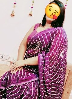 Ashi Mishra Alone Housewife (Real & Cam) - escort in New Delhi Photo 1 of 5