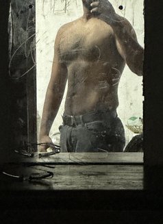 Ashi - Male escort in Colombo Photo 4 of 4