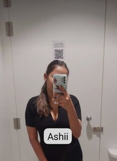 Ashii Cam Available Only - puta in Bangalore Photo 1 of 1