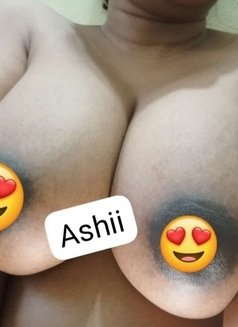 Ashii Cam Available Only - puta in Bangalore Photo 6 of 7