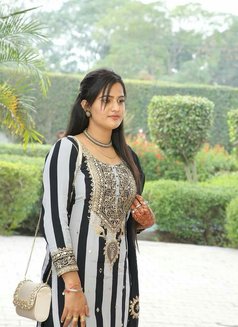 Ashima - escort in Chandigarh Photo 2 of 4
