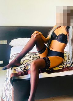 Ashini - escort in Colombo Photo 6 of 9