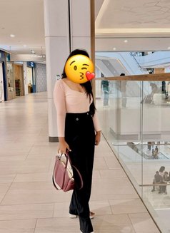 Ashini - escort in Colombo Photo 1 of 3